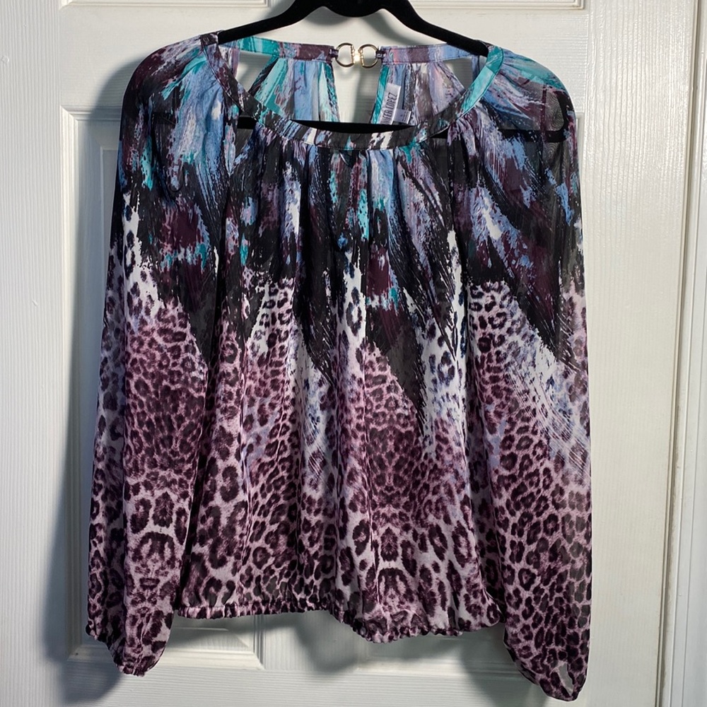 Jennifer Lopez JLo Animal Print Abstract Blouse Long Sleeve Keyhole Neckline Sma